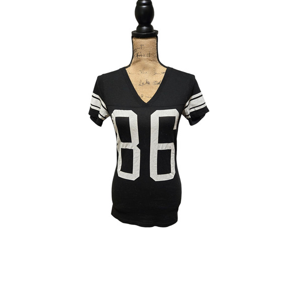 Love Pink black v neck short sleeve tee size xs - Picture 1 of 4